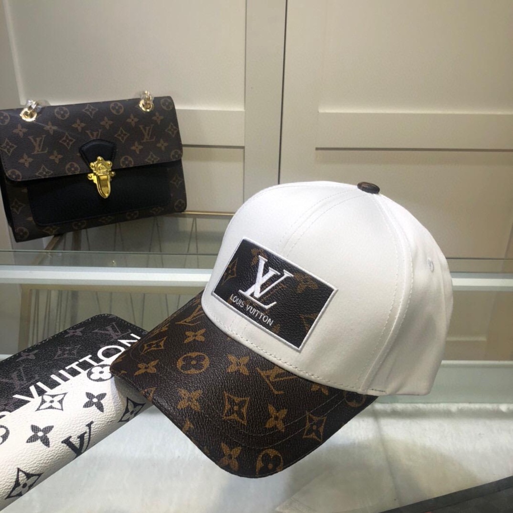 Louis Vuitton El Nuevo Gorro Bordada Alfabeto De Béisbol Alta