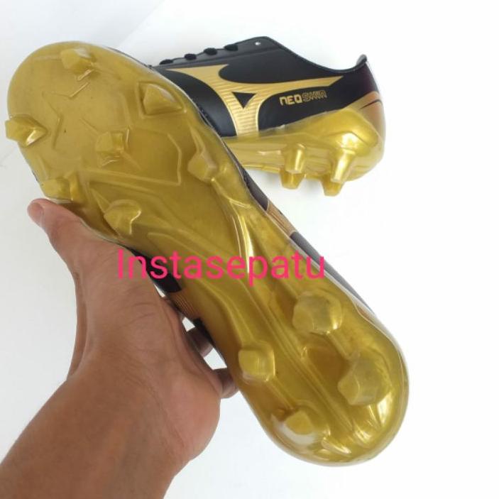 Zapatos de fútbol online mizuno