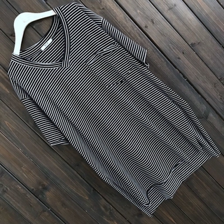  Paquete de 2 camisetas de algodón con cuello en V para hombre,  de manga corta, color liso, absorben la humedad, Negro+Blanco : Ropa,  Zapatos y Joyería