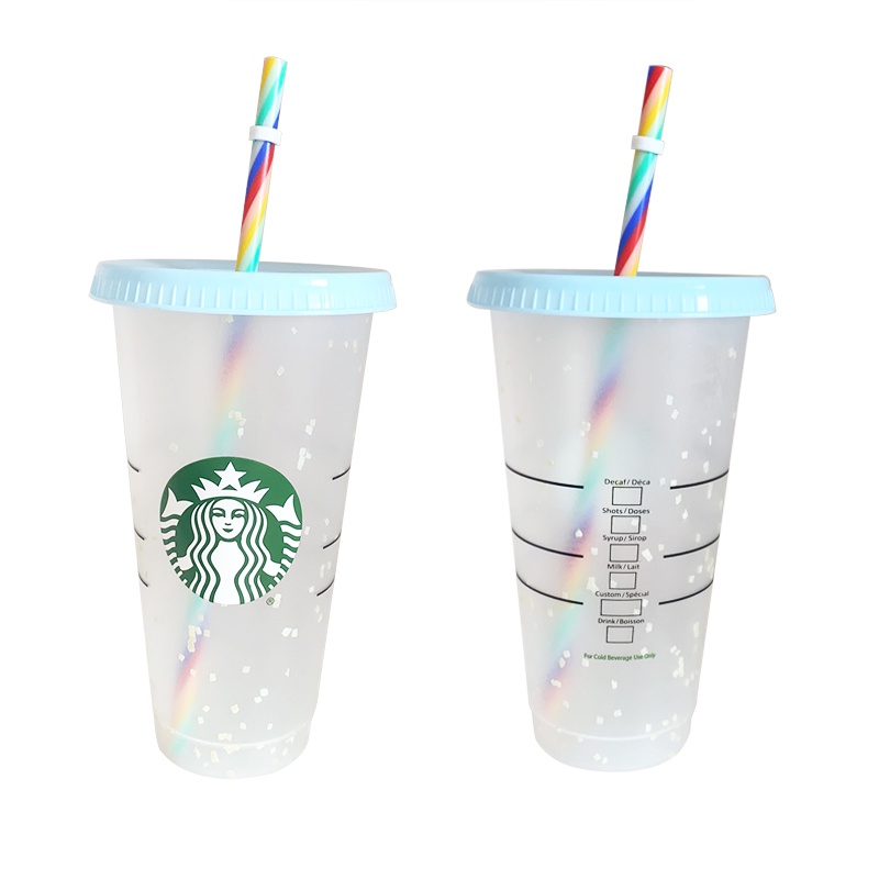 Starbucks tiene un *HERMOSO* vaso que cambia de color y tiene confetti