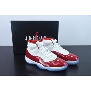 Jordan 11 rojo negro y blanco hot sale