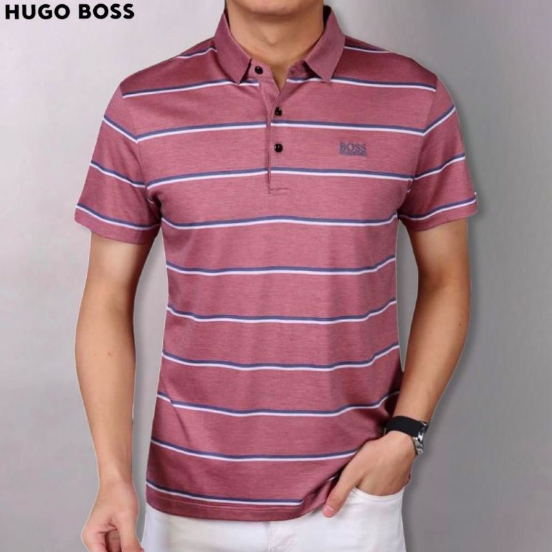 PLAYERA BLANCA HUGO BOSS MANGA Y HOMBRO CON LETRAS.