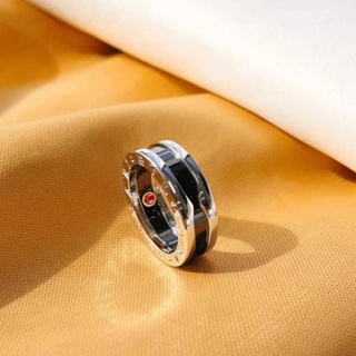 Anillo bulgari online negro