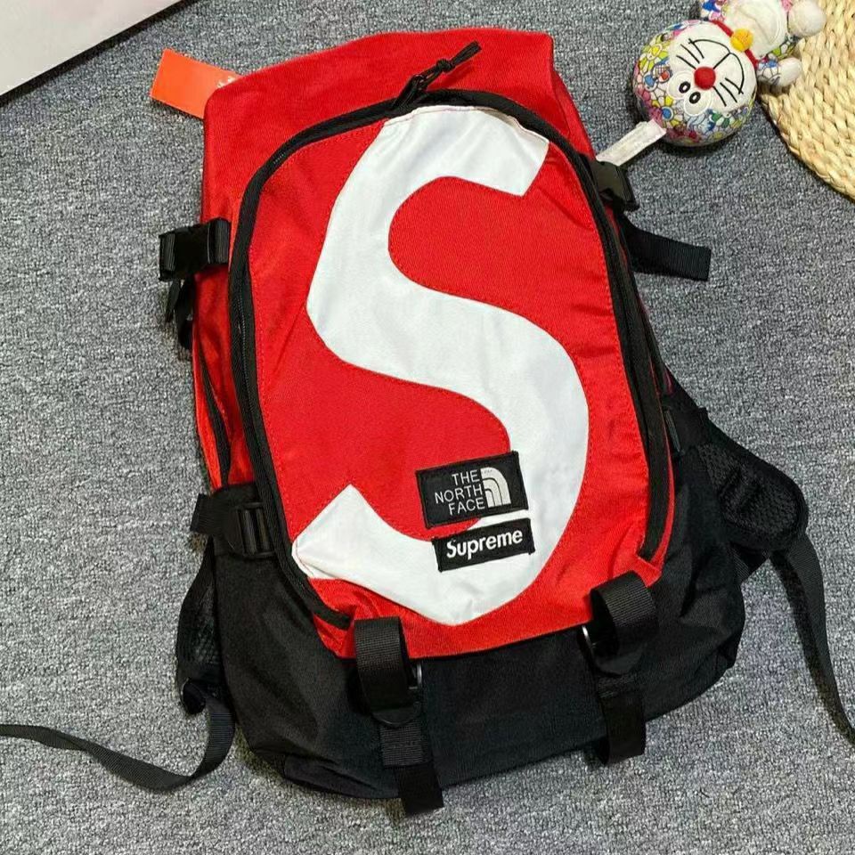 Mochilas escolares supreme deals