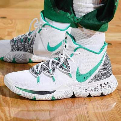 Kyrie irving cheap zapatillas 5