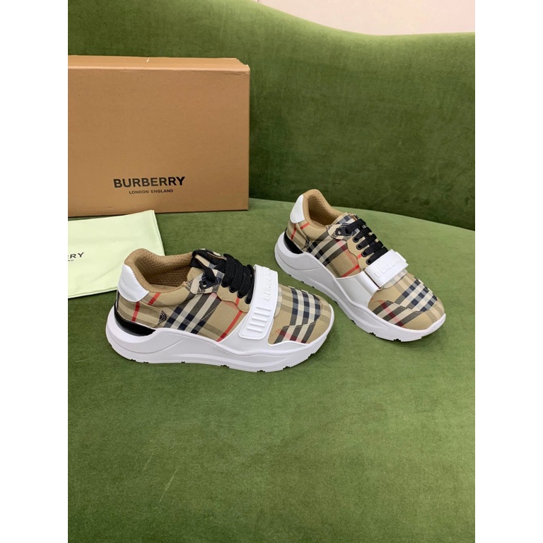 Burberry uñas zapatillas hotsell