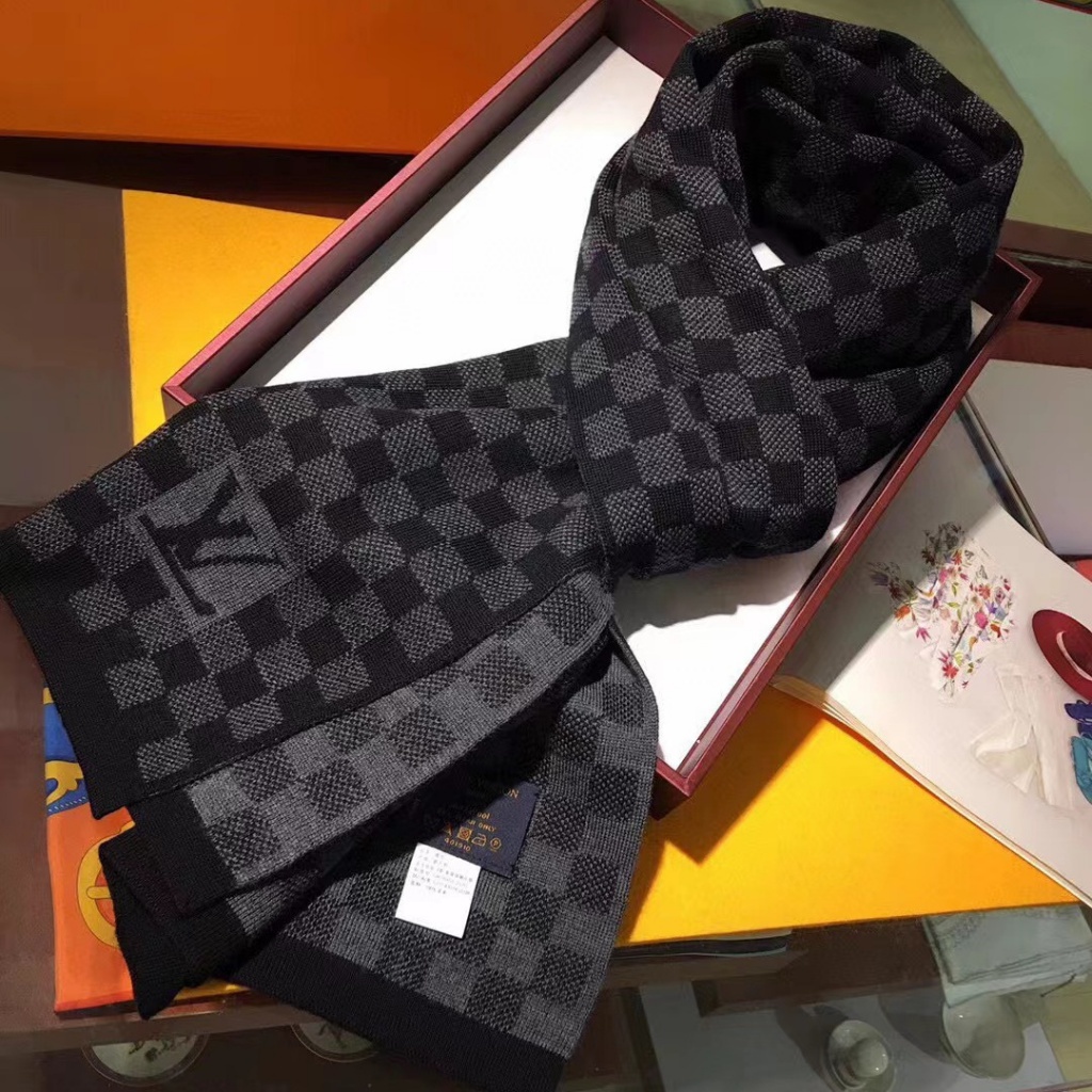 Las mejores ofertas en Bufandas para hombres Louis Vuitton Negro