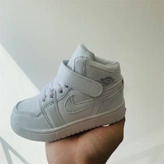 Las mejores ofertas en Zapatos para niños Jordan azul gris