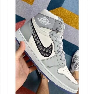 Jordan 1 dior precio chile sale