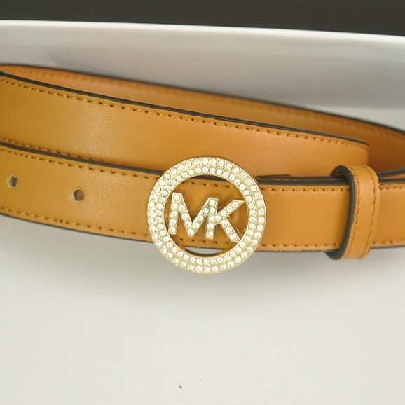 Michael Kors Diamond encrusted 2 3cm Redondo MK Hebilla De Metal Cuero Versatil Casual Cinturon De Mujer